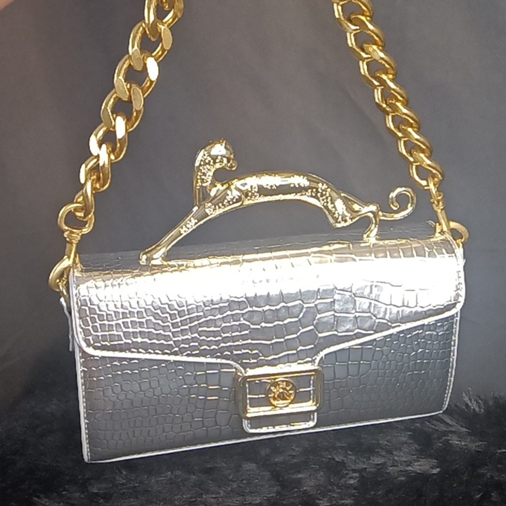 Chic Silver Crocodile Embossed Clutch with Gold Leopard Handle - Picture 3 of 17